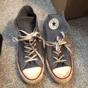 Grey high top converse !
